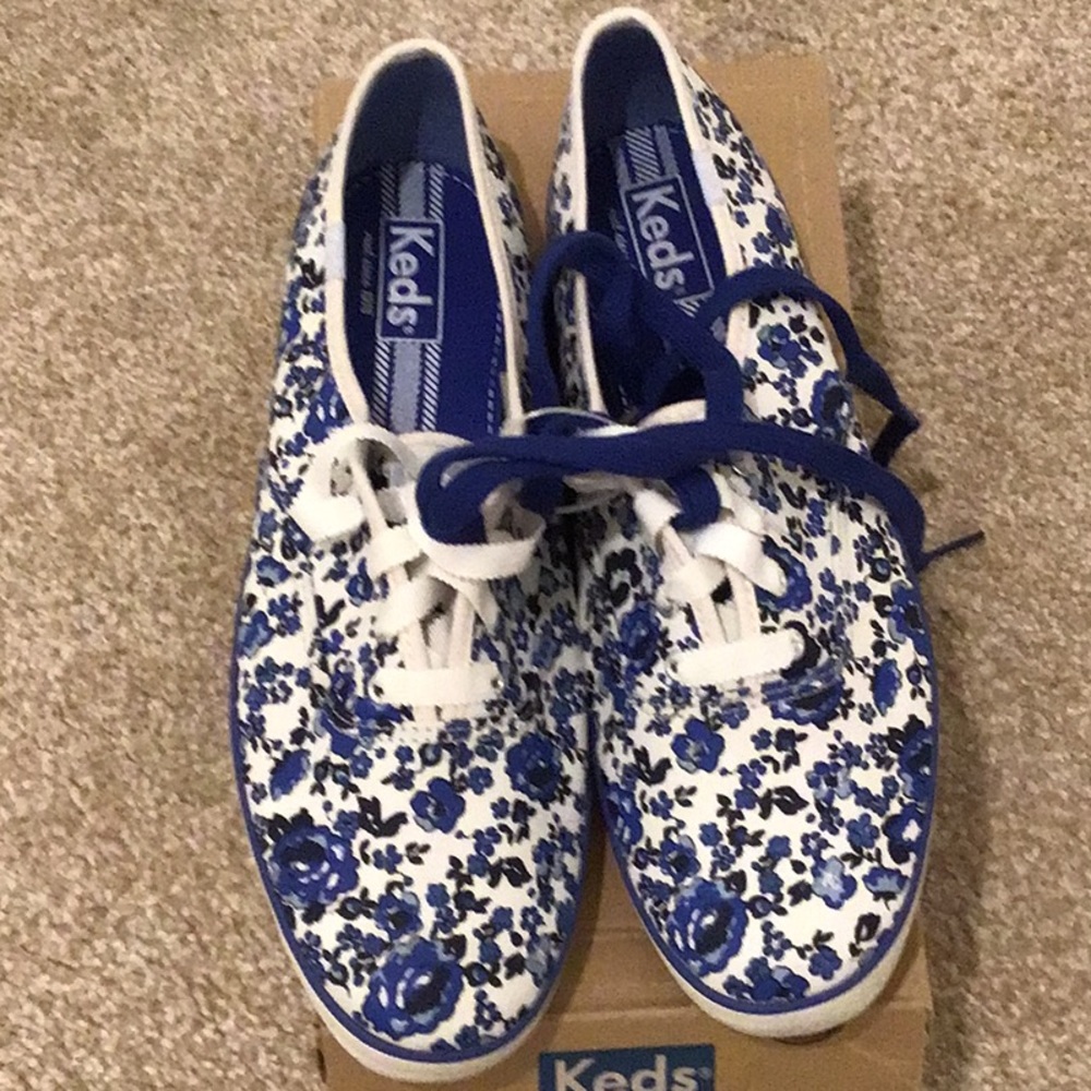 Keds women’s shoes size 10 “Floral Champion” white w/blue flowers $20